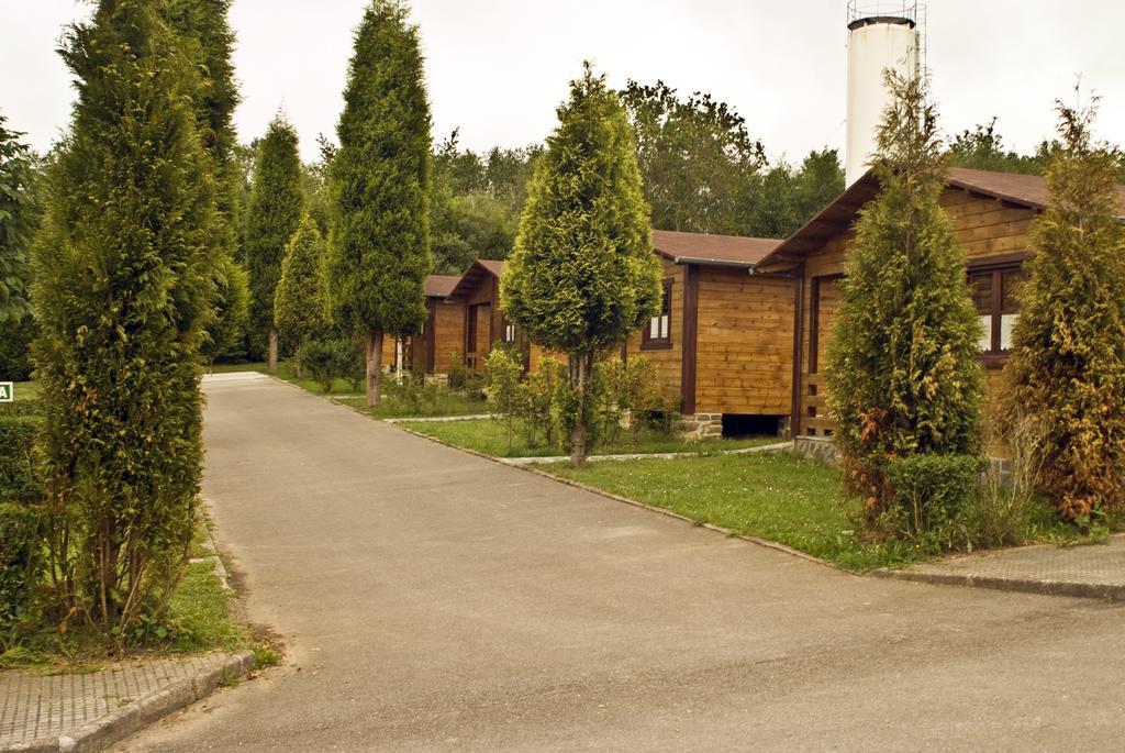 Camping Villaviciosa Selorio ภายนอก รูปภาพ